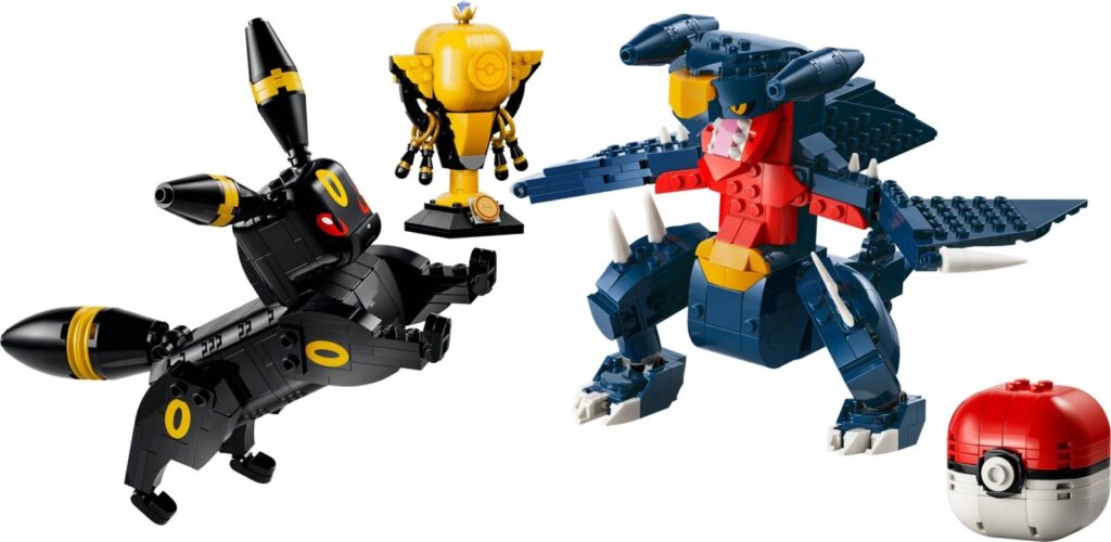 LEGO Pokémon Le combat entre Noctali et Carchacrok (72165), le set monté